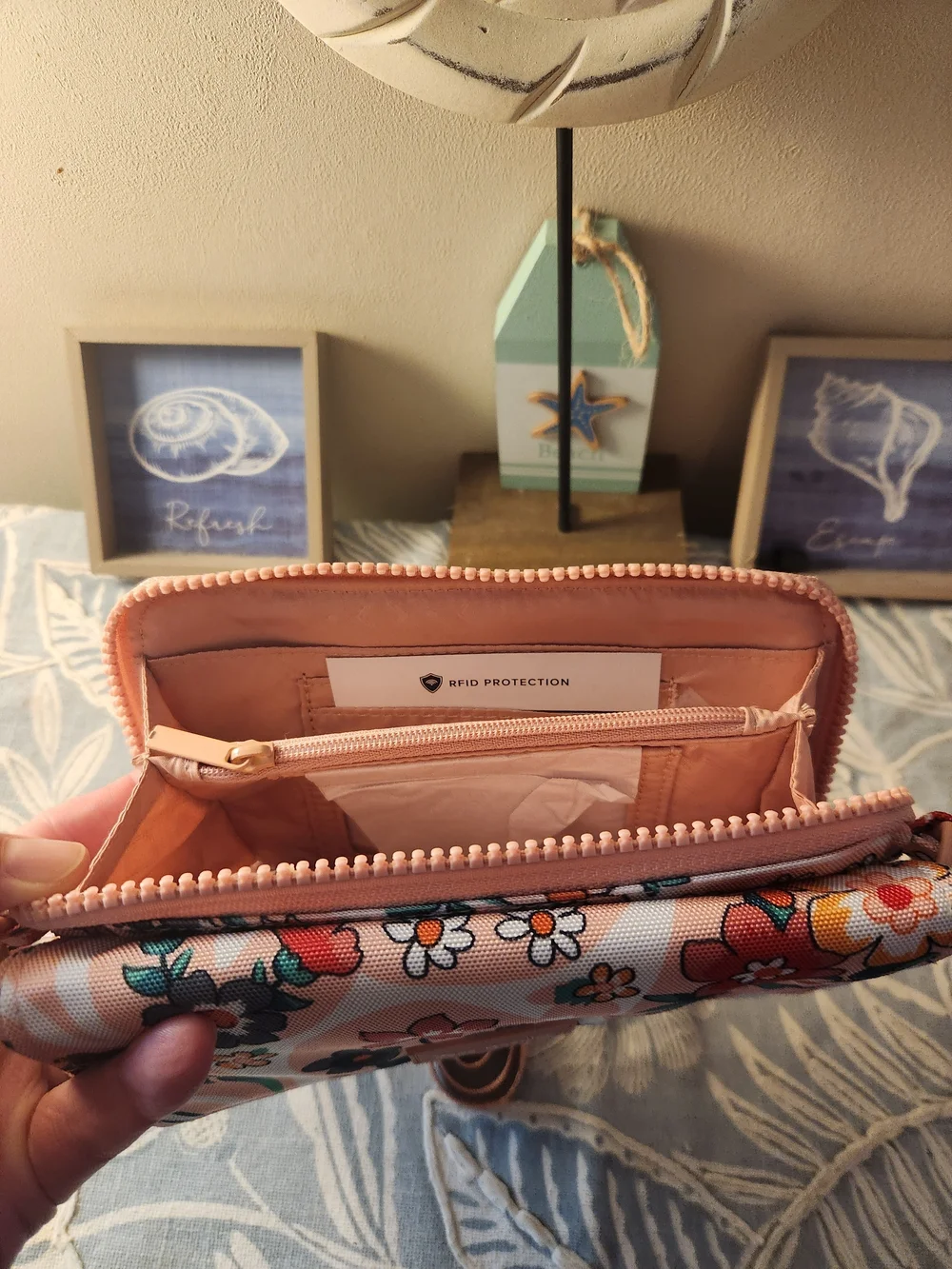 NWT!  Vera Bradley Pink Floral Crossbody Wallet